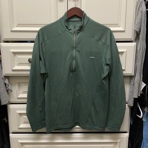 Green Patagonia polyester mid layer